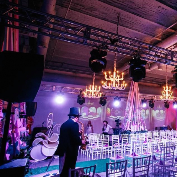 Ресторанный сервис бронирования столиков menu-rest.com - Интерьер ресторана "S.H.E.L.K. Банкетный Комплекс "