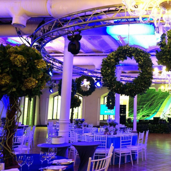 Ресторанный сервис бронирования столиков menu-rest.com - Интерьер ресторана "S.H.E.L.K. Банкетный Комплекс "