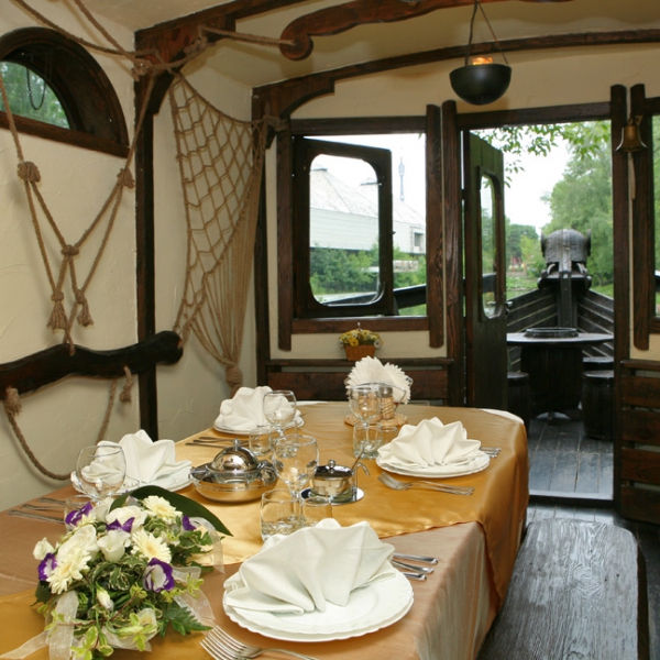 Ресторанный сервис бронирования столиков menu-rest.com - Интерьер ресторана "Рыбацкое подворье"