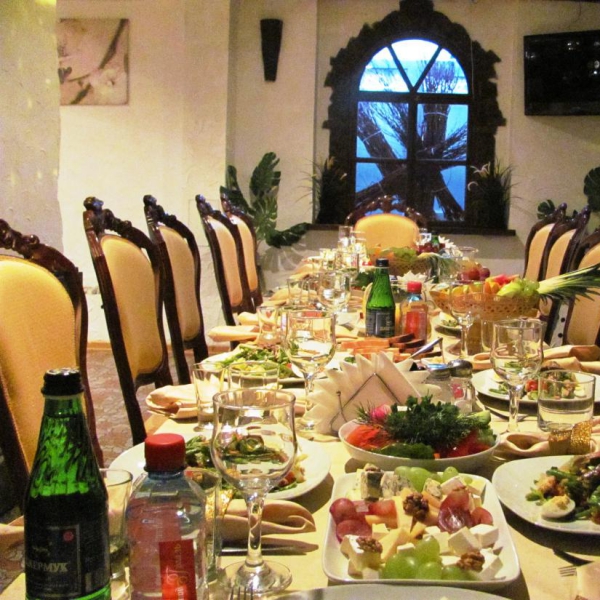 Ресторанный сервис бронирования столиков menu-rest.com - Интерьер ресторана "Кафе Скай Гранд"