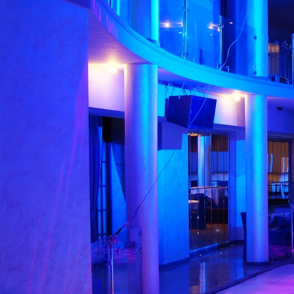 Ресторанный сервис бронирования столиков menu-rest.com - Интерьер ресторана "Monplaisir"