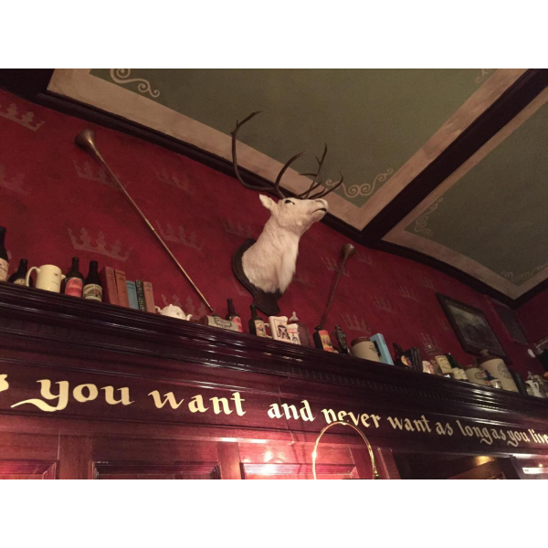 Ресторанный сервис бронирования столиков menu-rest.com - Интерьер ресторана "Уайт Харт"