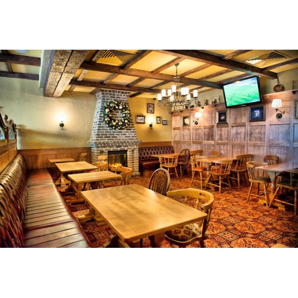 Ресторанный сервис бронирования столиков menu-rest.com - Интерьер ресторана "Johnnie Green pub"