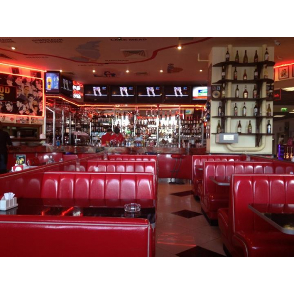 Ресторанный сервис бронирования столиков menu-rest.com - Интерьер ресторана "Sixties"
