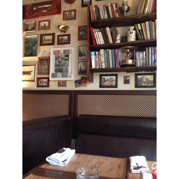 Ресторанный сервис бронирования столиков menu-rest.com - Интерьер ресторана "Квартира №7"