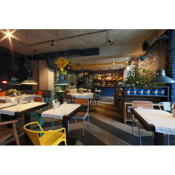 Ресторанный сервис бронирования столиков menu-rest.com - Интерьер ресторана "Одесса-мама"