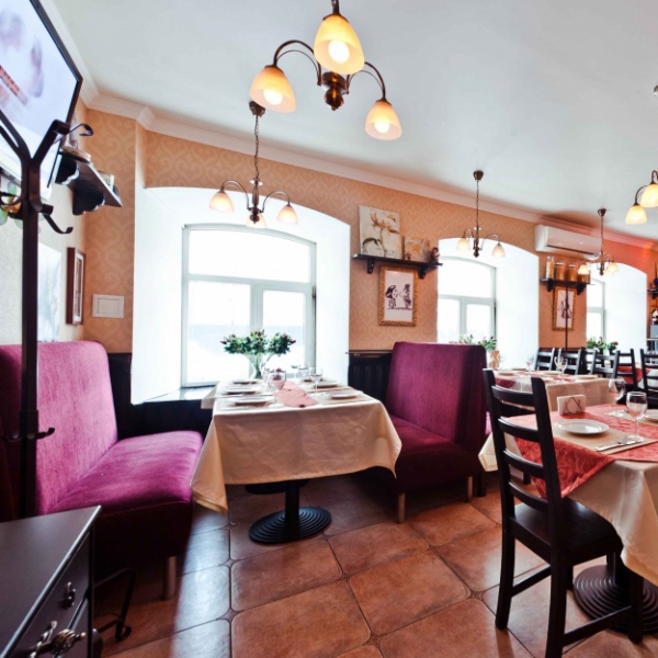 Ресторанный сервис бронирования столиков menu-rest.com - Интерьер ресторана "У Гоголя"