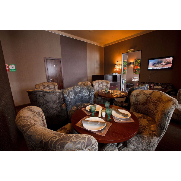 Ресторанный сервис бронирования столиков menu-rest.com - Интерьер ресторана "Delonix"