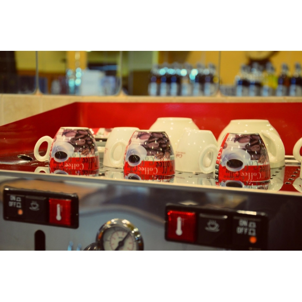 Ресторанный сервис бронирования столиков menu-rest.com - Интерьер ресторана "ТАЙМ АВЕНЮ"