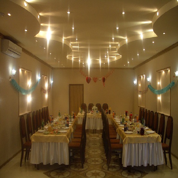 Ресторанный сервис бронирования столиков menu-rest.com - Интерьер ресторана "Кариночка"