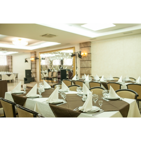 Ресторанный сервис бронирования столиков menu-rest.com - Интерьер ресторана "Кариночка"