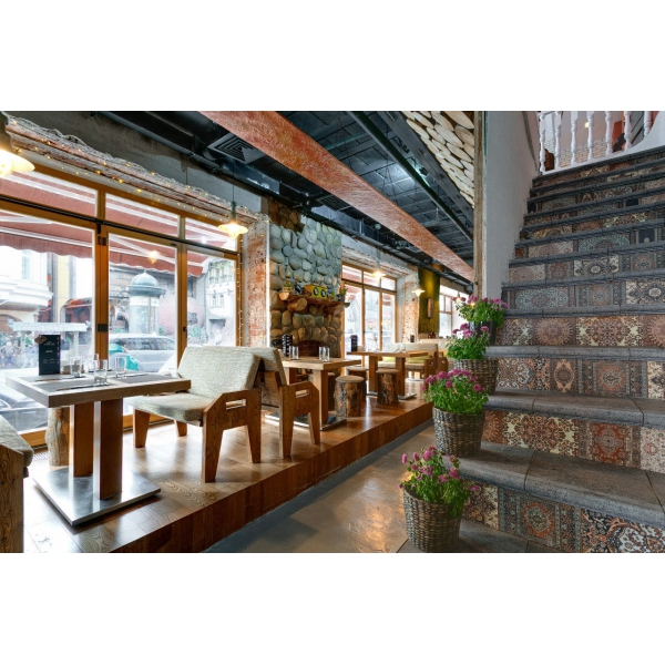 Ресторанный сервис бронирования столиков menu-rest.com - Интерьер ресторана "STONE AGE"