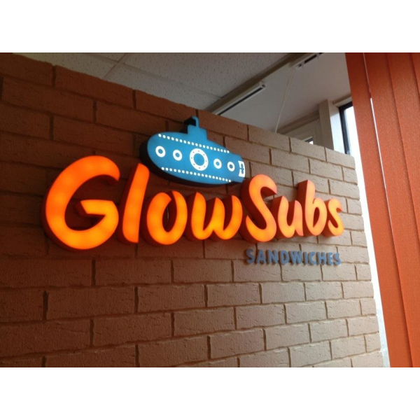 Ресторанный сервис бронирования столиков menu-rest.com - Интерьер ресторана "GlowSubs Sandwiches"