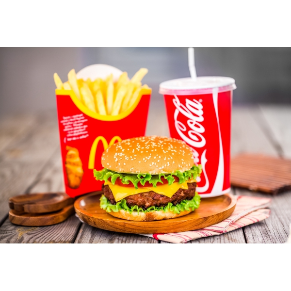 Ресторанный сервис бронирования столиков menu-rest.com - Интерьер ресторана "McDonald`s"