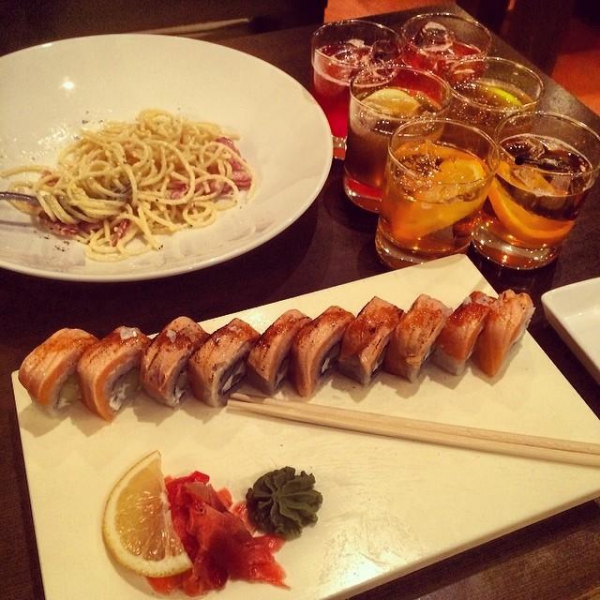 Ресторанный сервис бронирования столиков menu-rest.com - Интерьер ресторана "Две палочки"