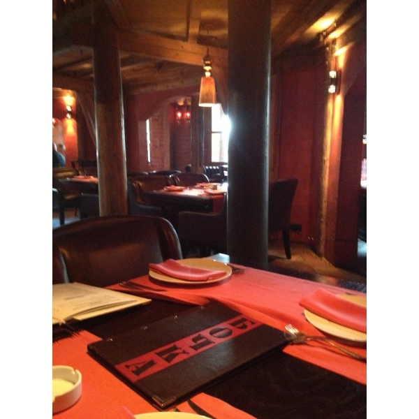 Ресторанный сервис бронирования столиков menu-rest.com - Интерьер ресторана "Бочка"