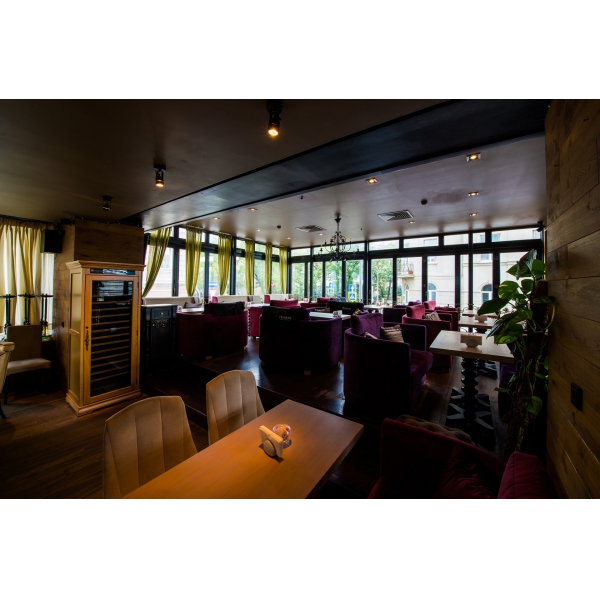 Ресторанный сервис бронирования столиков menu-rest.com - Интерьер ресторана "Smoke lounge Кальянная №1"