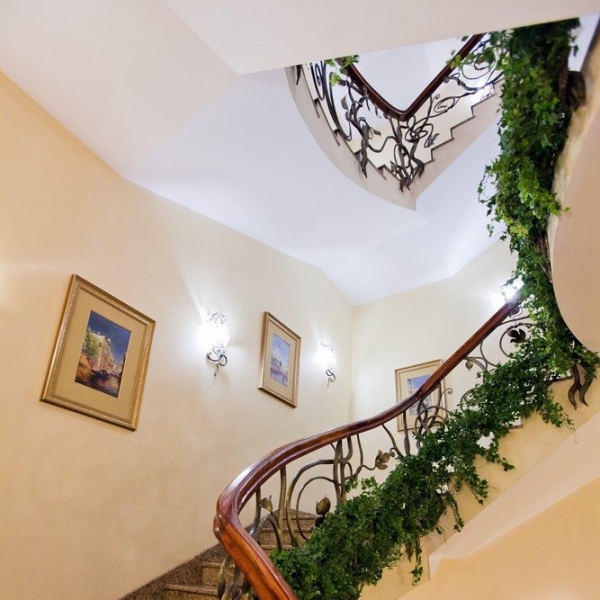 Ресторанный сервис бронирования столиков menu-rest.com - Интерьер ресторана "Венеция"