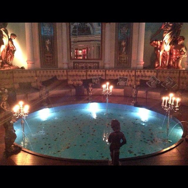 Ресторанный сервис бронирования столиков menu-rest.com - Интерьер ресторана "Серебряный век"