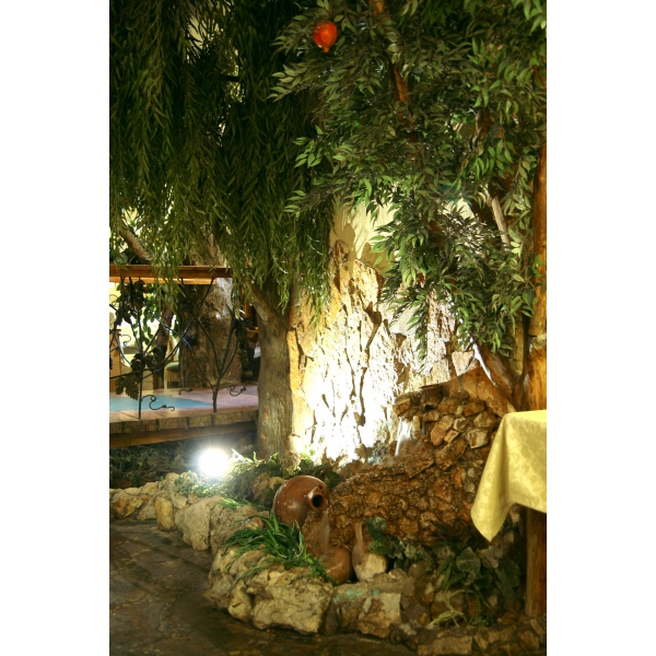 Ресторанный сервис бронирования столиков menu-rest.com - Интерьер ресторана "Сады Семирамиды"