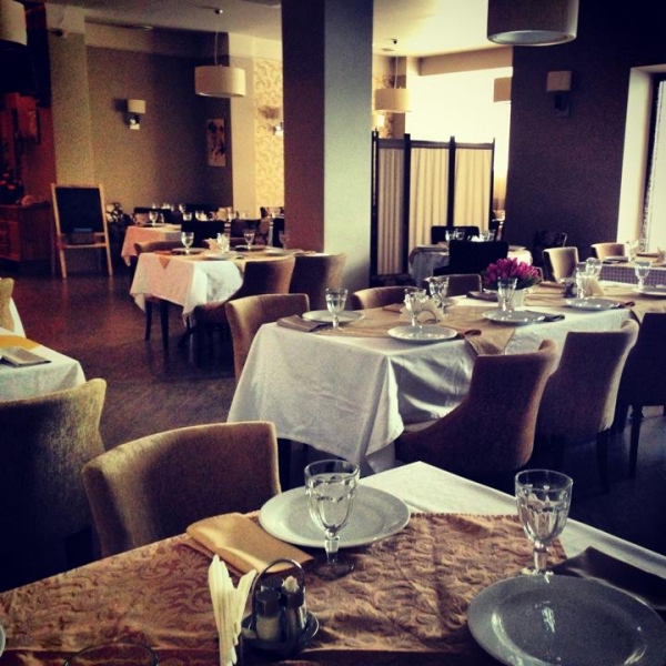 Ресторанный сервис бронирования столиков menu-rest.com - Интерьер ресторана "Маэстро"