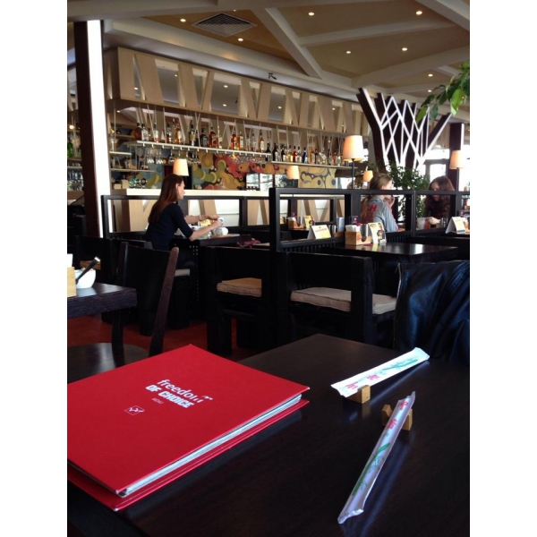 Ресторанный сервис бронирования столиков menu-rest.com - Интерьер ресторана "Две палочки"