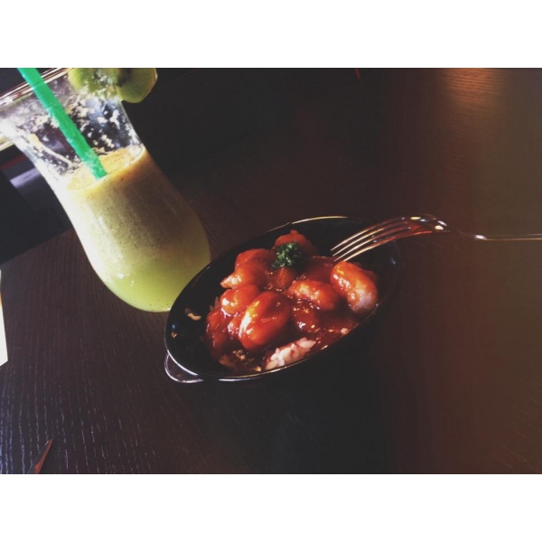 Ресторанный сервис бронирования столиков menu-rest.com - Интерьер ресторана "Maki Maki"