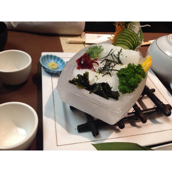 Ресторанный сервис бронирования столиков menu-rest.com - Интерьер ресторана "Ю-мэ"