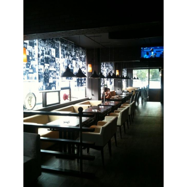 Ресторанный сервис бронирования столиков menu-rest.com - Интерьер ресторана "Beer`n`Roll"