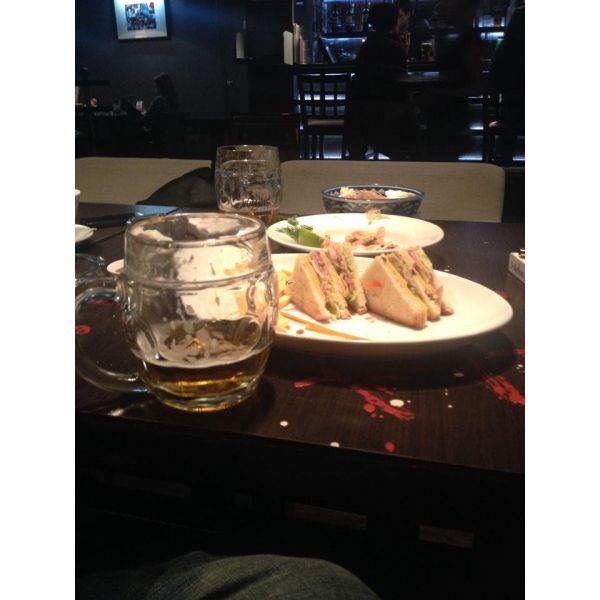 Ресторанный сервис бронирования столиков menu-rest.com - Интерьер ресторана "Beer`n`Roll"