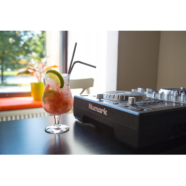 Ресторанный сервис бронирования столиков menu-rest.com - Интерьер ресторана "Fresh Суши"