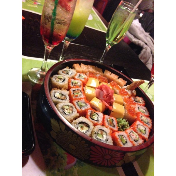 Ресторанный сервис бронирования столиков menu-rest.com - Интерьер ресторана "Maki Maki"