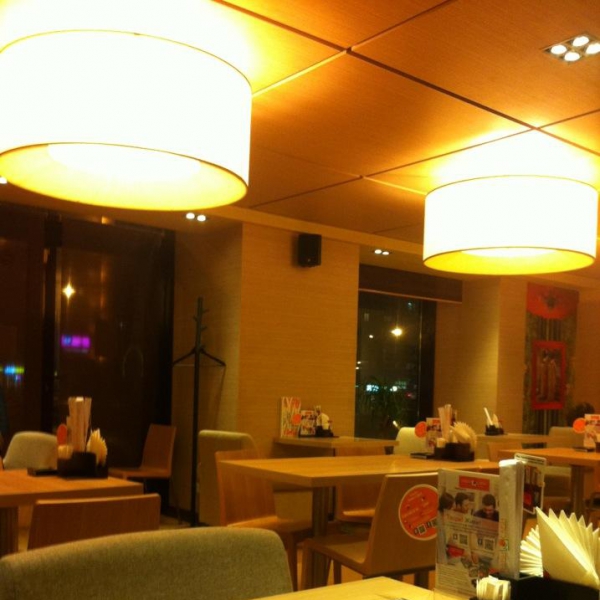 Ресторанный сервис бронирования столиков menu-rest.com - Интерьер ресторана "Ваби Саби"