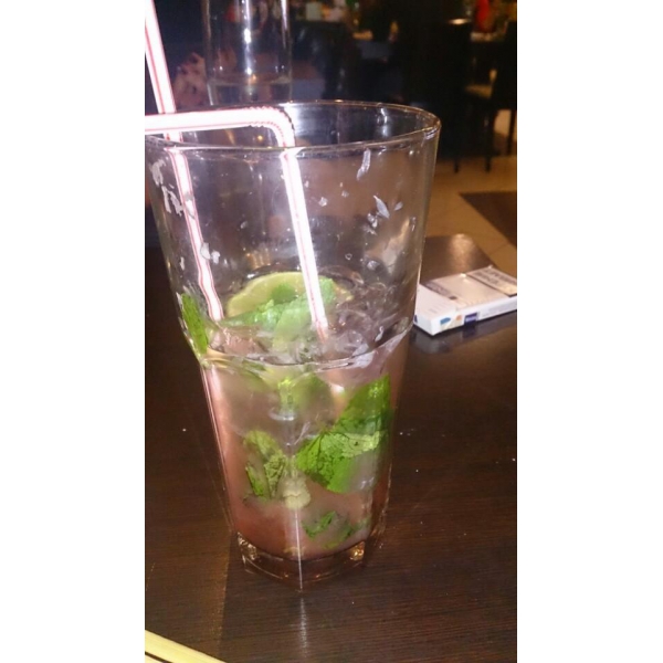 Ресторанный сервис бронирования столиков menu-rest.com - Интерьер ресторана "Планета Суши"