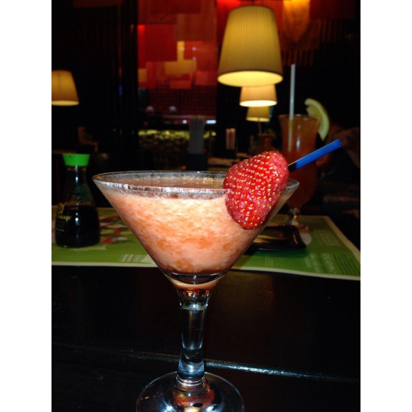 Ресторанный сервис бронирования столиков menu-rest.com - Интерьер ресторана "Maki Maki"