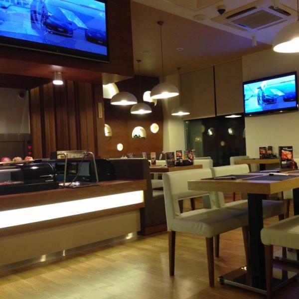 Ресторанный сервис бронирования столиков menu-rest.com - Интерьер ресторана "Якитория"