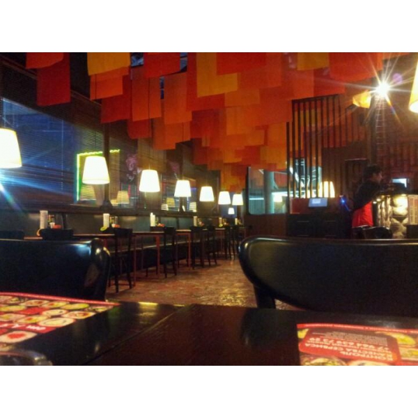 Ресторанный сервис бронирования столиков menu-rest.com - Интерьер ресторана "Maki Maki"