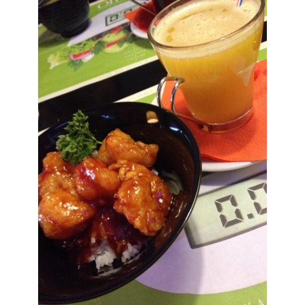 Ресторанный сервис бронирования столиков menu-rest.com - Интерьер ресторана "Maki Maki"