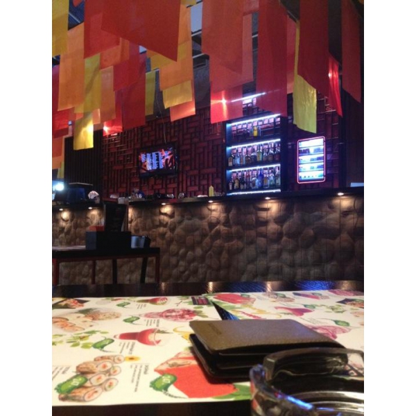 Ресторанный сервис бронирования столиков menu-rest.com - Интерьер ресторана "Maki Maki"