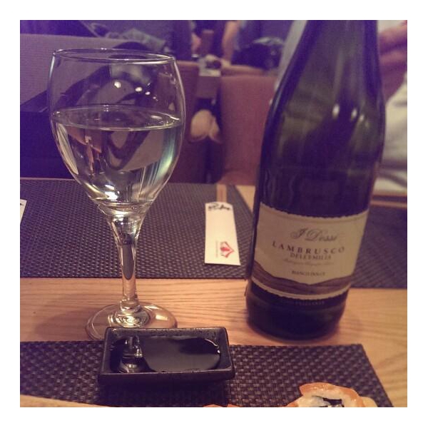 Ресторанный сервис бронирования столиков menu-rest.com - Интерьер ресторана "Якитория"