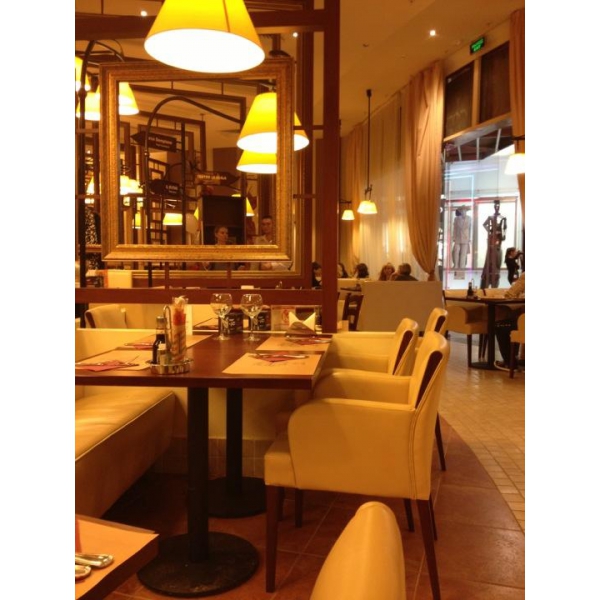 Ресторанный сервис бронирования столиков menu-rest.com - Интерьер ресторана "Планета Суши"