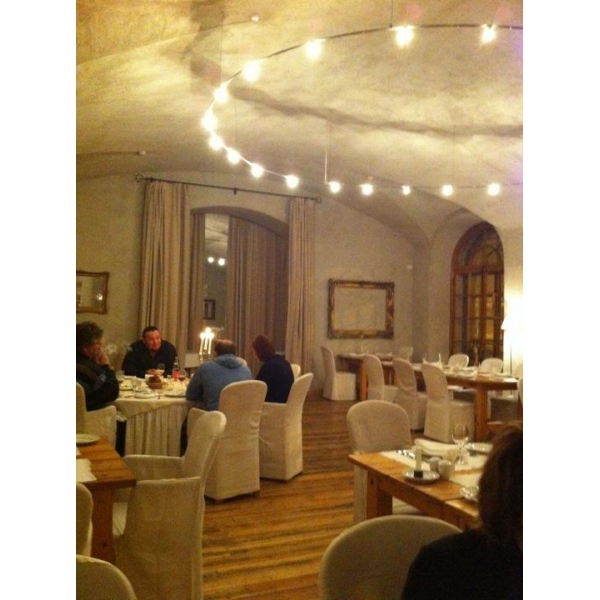 Ресторанный сервис бронирования столиков menu-rest.com - Интерьер ресторана "РесторанЪ"