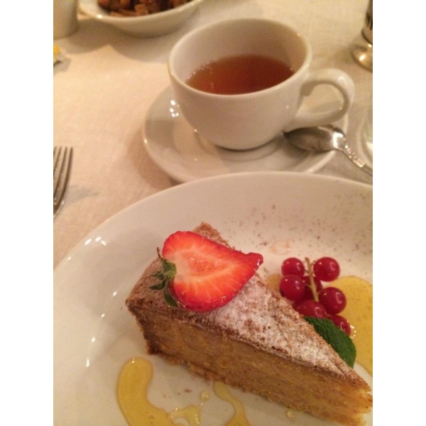 Ресторанный сервис бронирования столиков menu-rest.com - Интерьер ресторана "РесторанЪ"