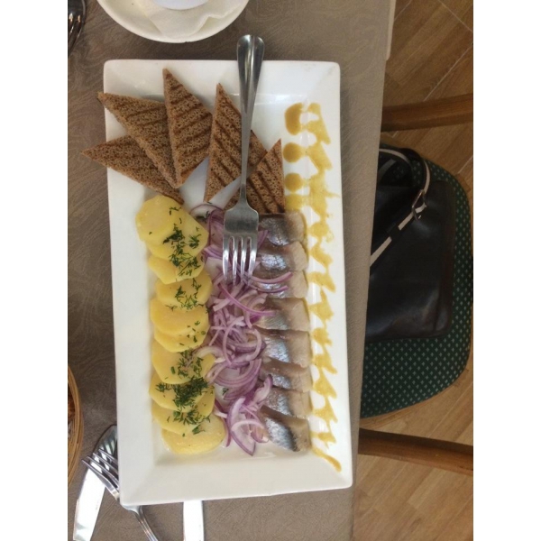 Ресторанный сервис бронирования столиков menu-rest.com - Интерьер ресторана "Белый рояль"