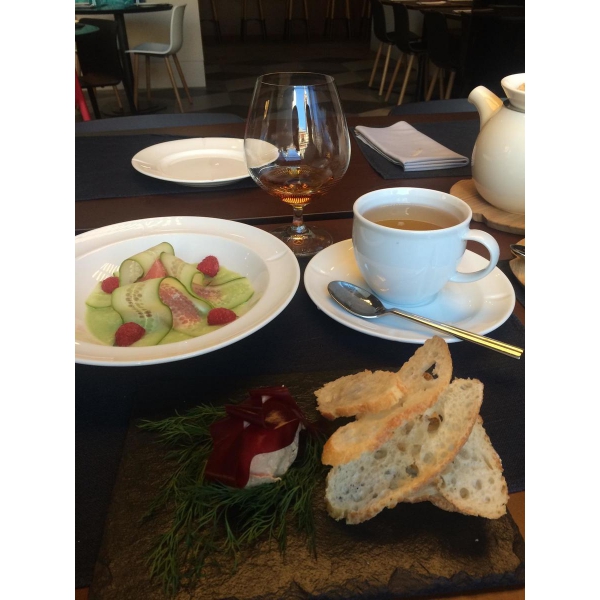 Ресторанный сервис бронирования столиков menu-rest.com - Интерьер ресторана "Polet Cafe"