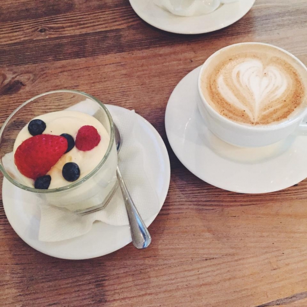 Ресторанный сервис бронирования столиков menu-rest.com - Интерьер ресторана "BIBLIOTEKA"