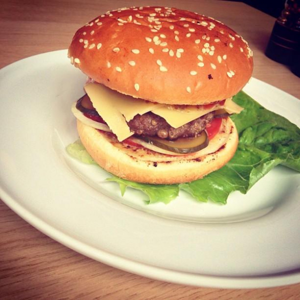 Ресторанный сервис бронирования столиков menu-rest.com - Интерьер ресторана "Any.pasta.pizza.bar"