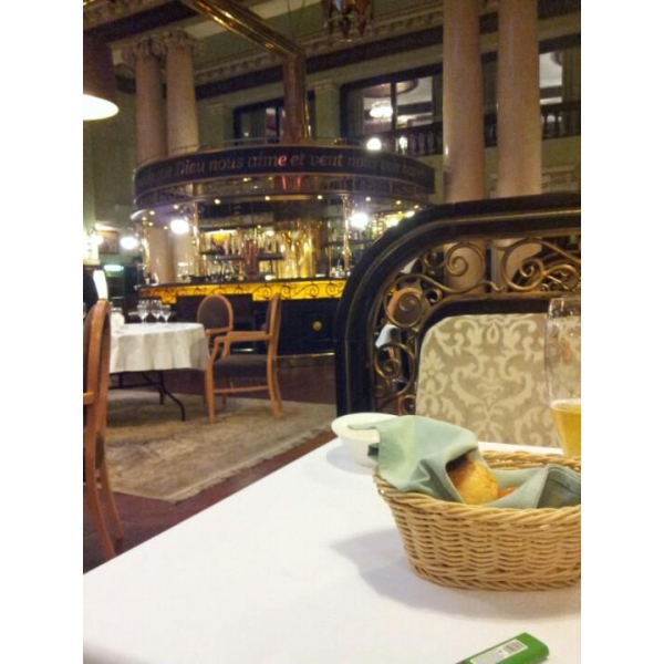 Ресторанный сервис бронирования столиков menu-rest.com - Интерьер ресторана "Brasserie de Metropole"