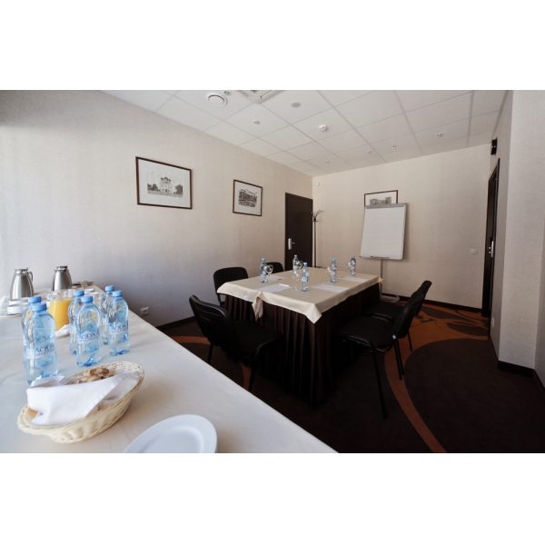 Ресторанный сервис бронирования столиков menu-rest.com - Интерьер ресторана "Балтия"