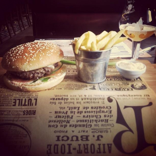 Ресторанный сервис бронирования столиков menu-rest.com - Интерьер ресторана "Brugge"